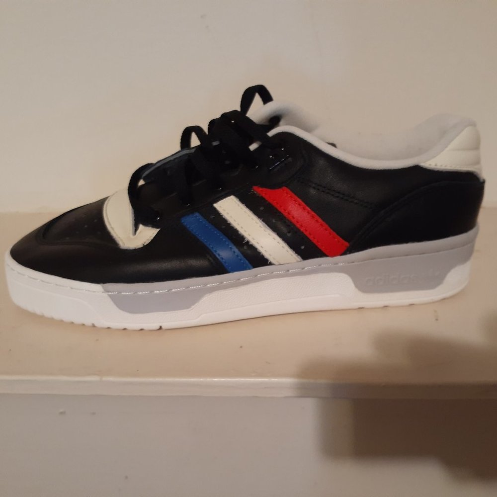 Adidas rivalry low
